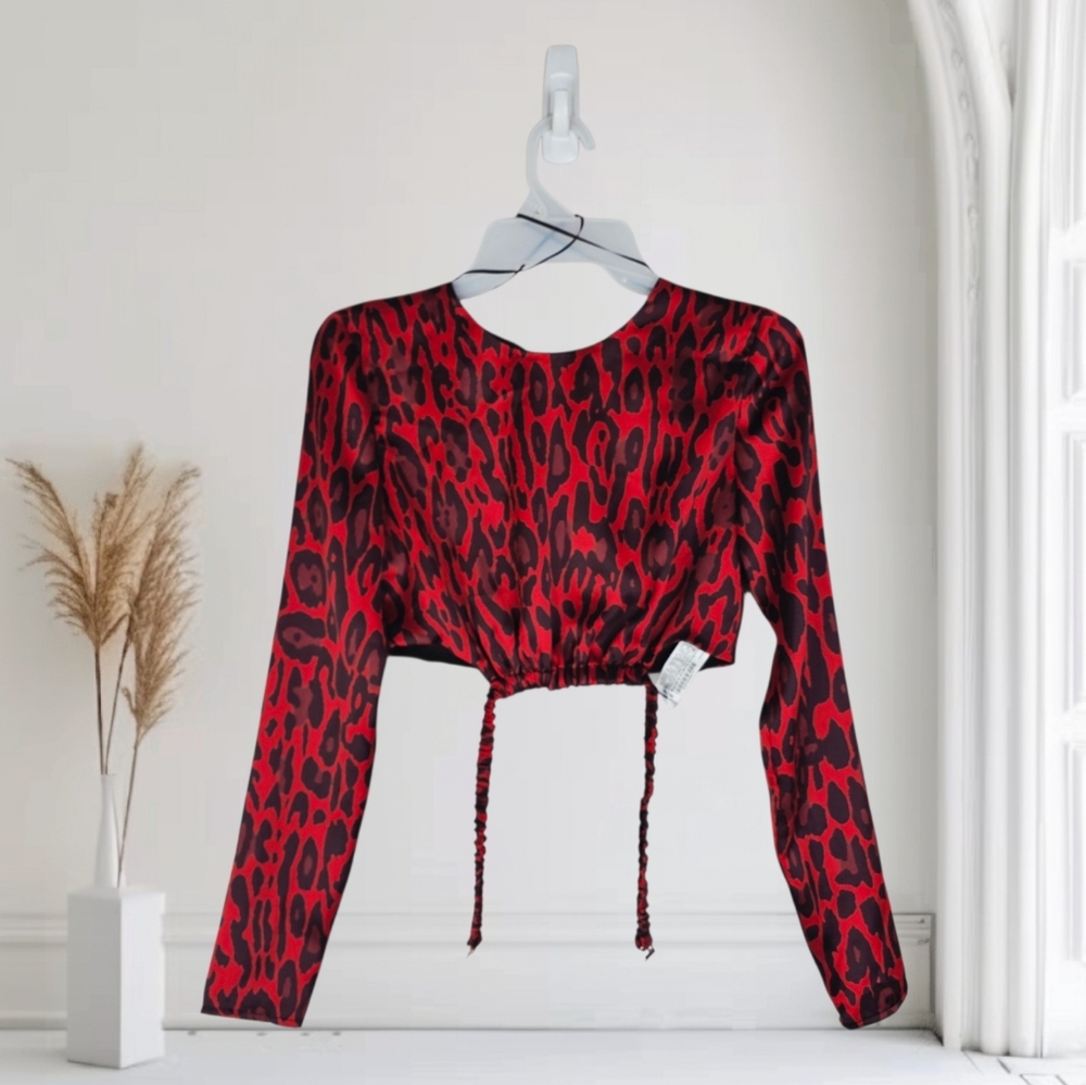 Zara Red Cheetah Print Long Sleeve Cut Out Crop Top Size XS NWT